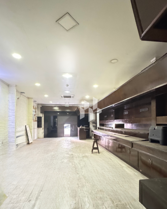 En Alquiler - AMPLIO LOCAL COMERCIAL