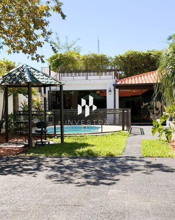 En Venta - AMPLIA CASA DE 4 HABITACIONES